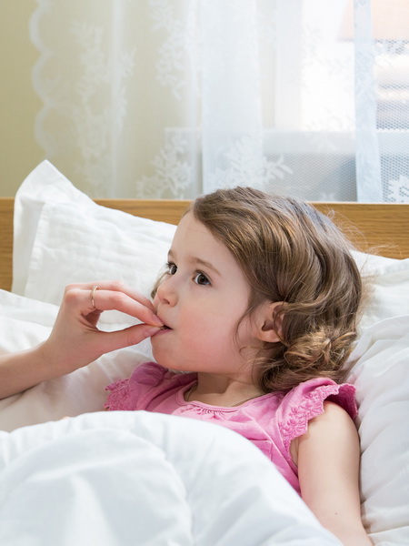 Covid-19, la febbre è il sintomo d’esordio più frequente nei bambini. Lo studio Sip-Sitip